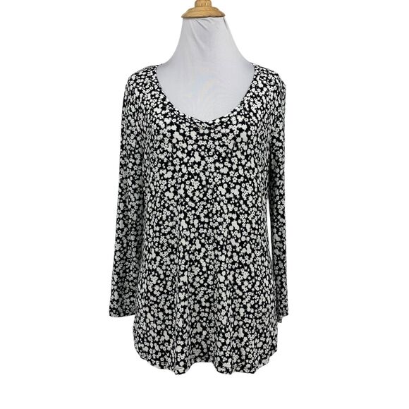 Old Navy Tops - Old Navy Top Women S Small Floral Daisy Luxe Dolphin High Low Scoop Neck Stretch